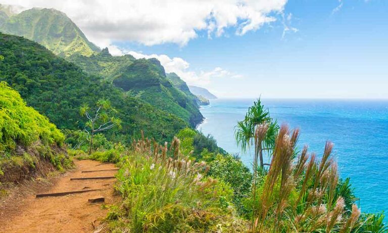 How Long To Hike Kalalau Trail In Kauai, Hawaii • The Grom Life